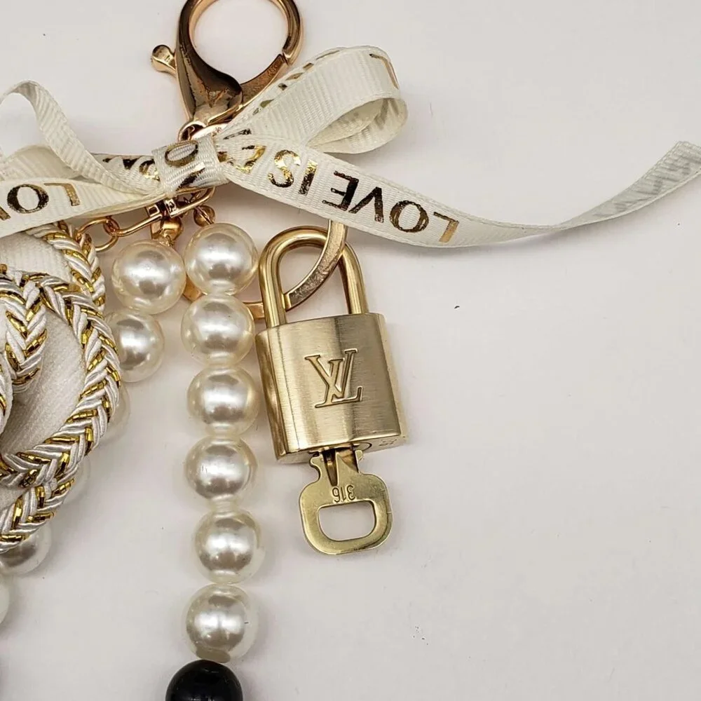 Louis Vuitton Gold Lock 🔑 Authentic LV Padlock + Unbranded Bag Charm